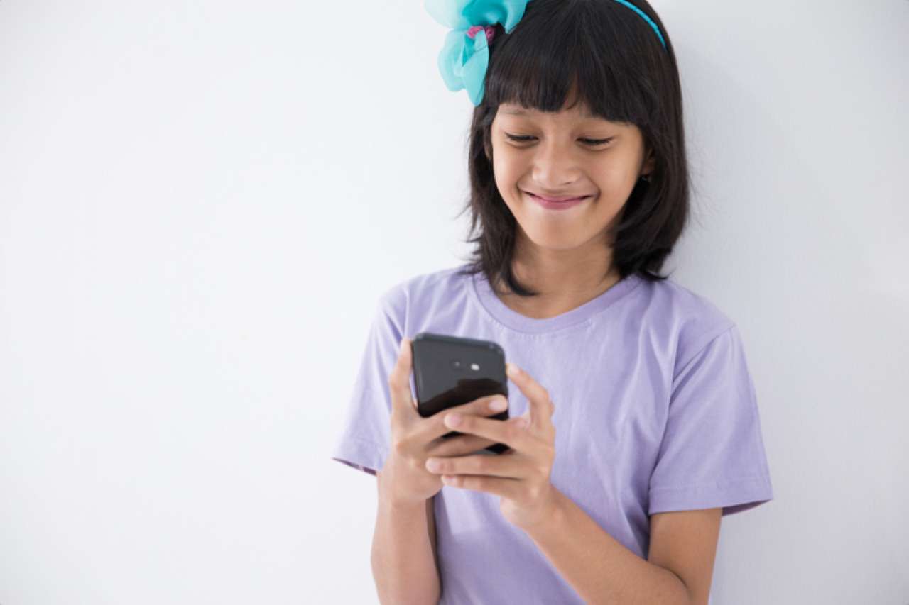 too much screen time can affect a young child's developing brain